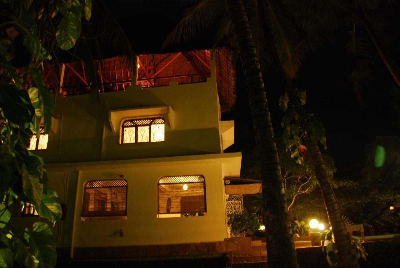 Bed and Breakfast Pashmina House Ватаму Экстерьер фото